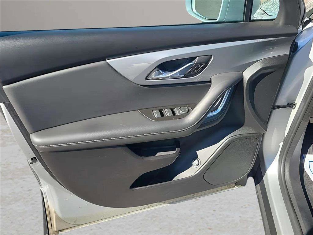 Used 2019 Chevrolet Blazer LT image 16