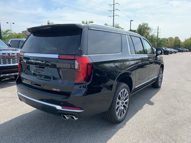 New 2026 GMC Yukon XL Denali w/ Denali Reserve Package image 4