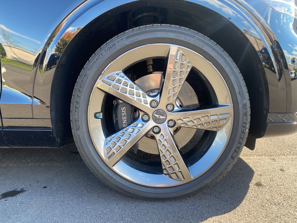 Certified 2025 Genesis GV70 3.5T Sport w/ Sport Advanced Package image 36