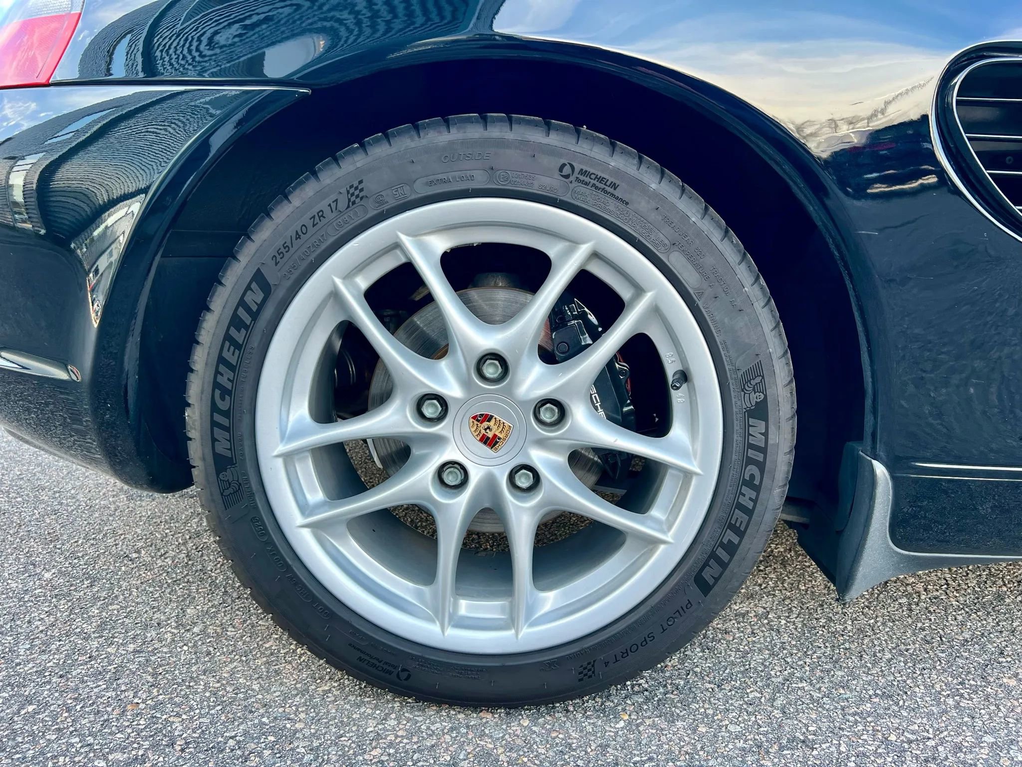 Used 2004 Porsche Boxster image 18