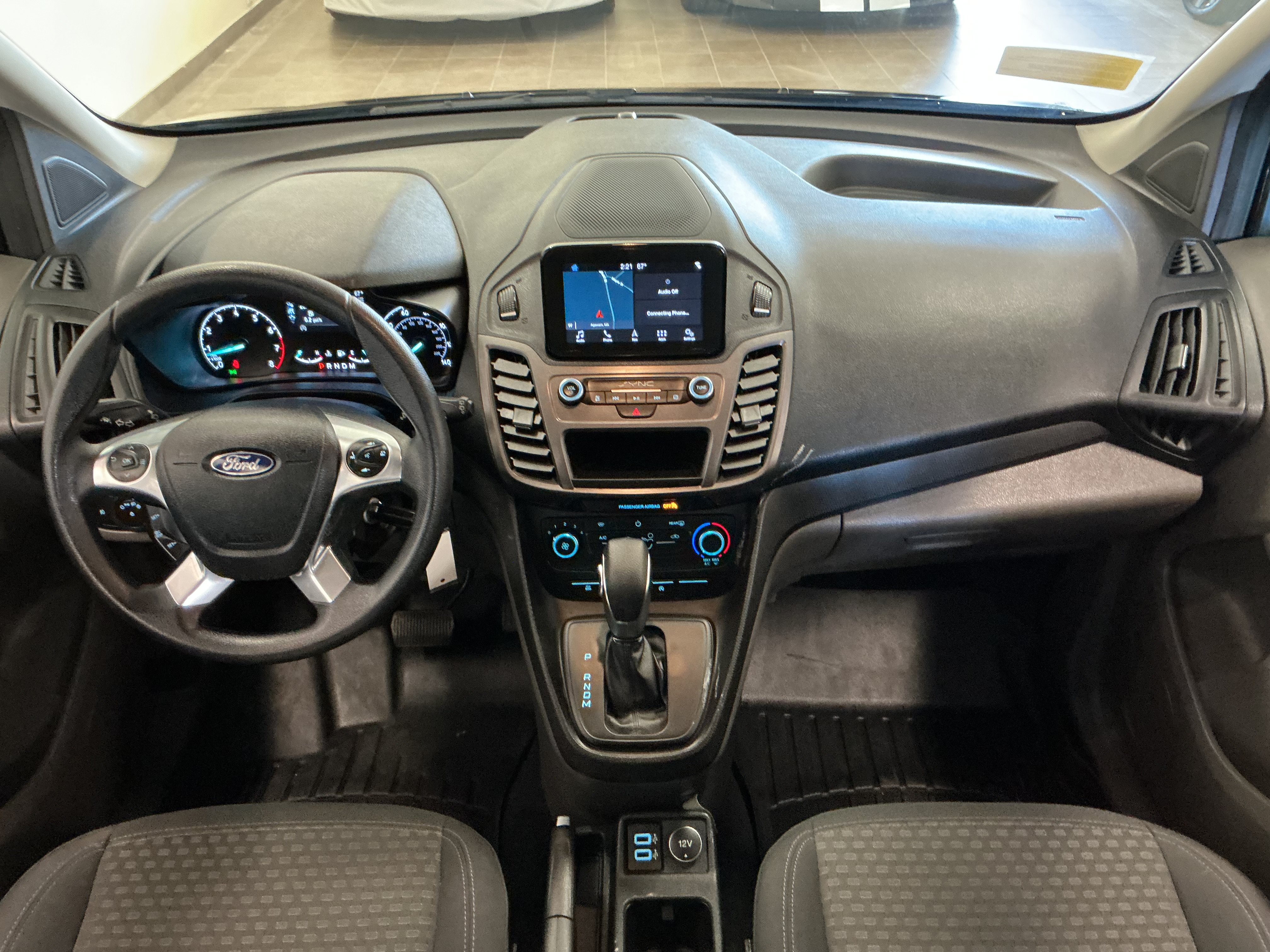 Used 2020 Ford Transit Connect XLT FWD image 11