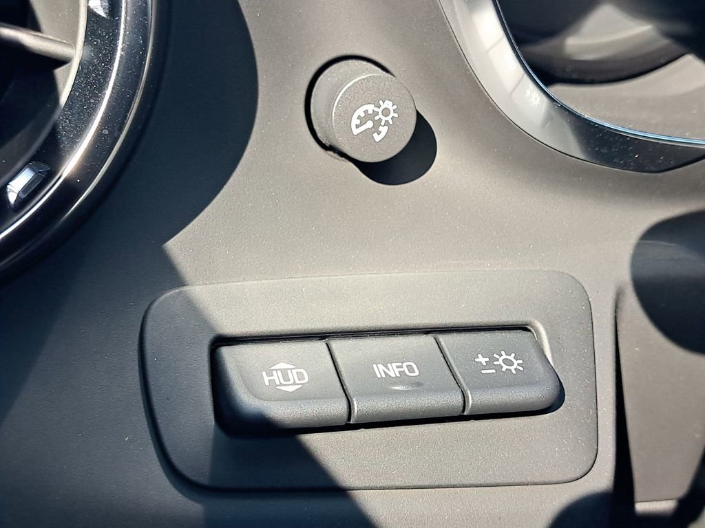 Used 2022 Chevrolet Camaro SS image 25