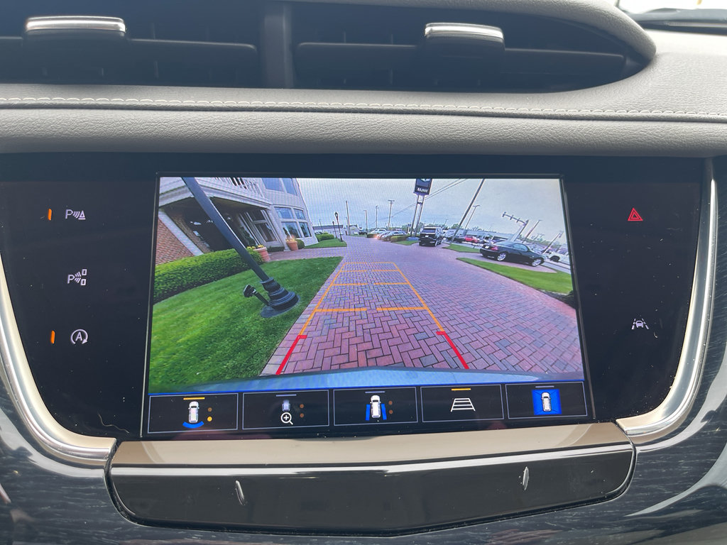 Used 2024 Cadillac XT6 Premium Luxury w/ Technology Package AWD/4WD image 27
