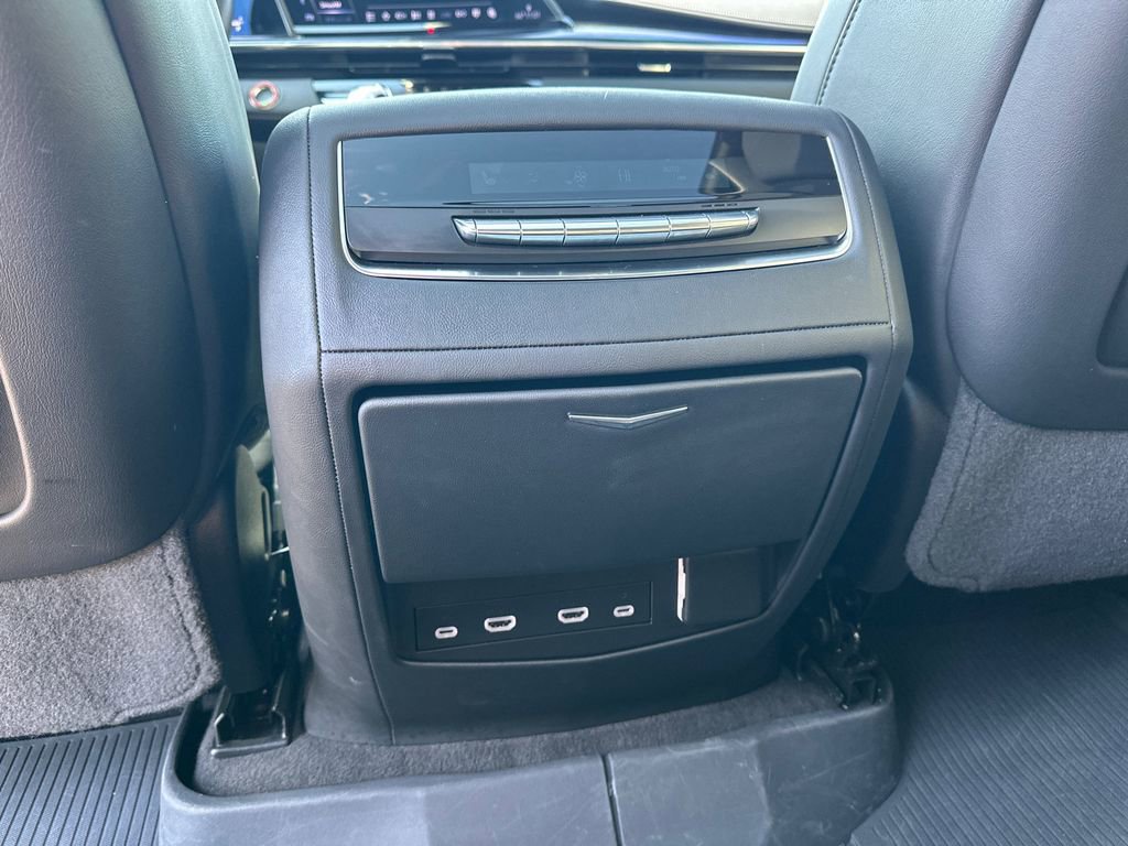 Used 2024 Cadillac Escalade Sport w/ Touring Package image 23