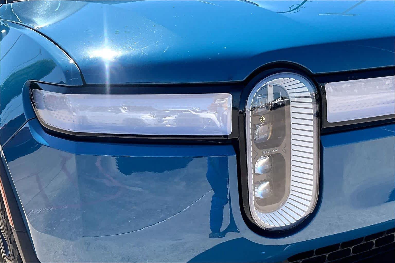 Used 2023 Rivian R1T Adventure AWD/4WD image 26
