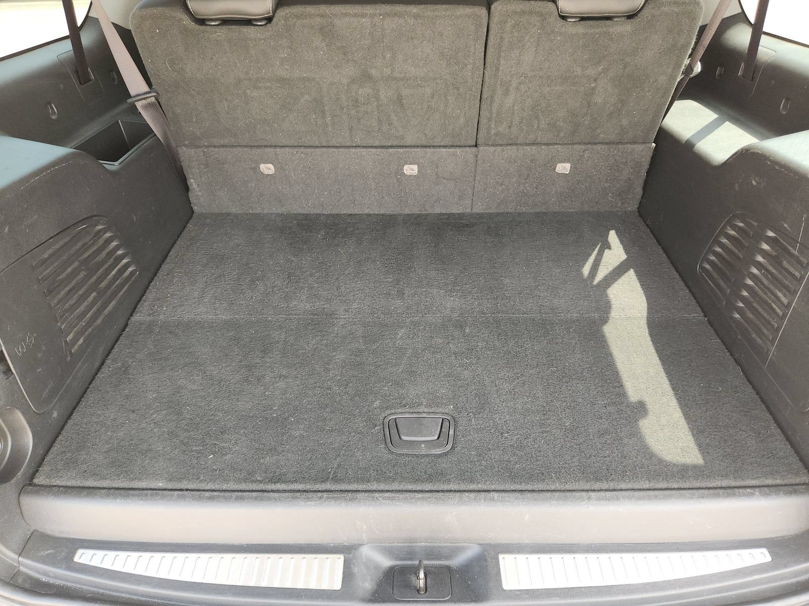 Used 2019 GMC Yukon XL SLT w/ Open Road Package AWD/4WD image 37