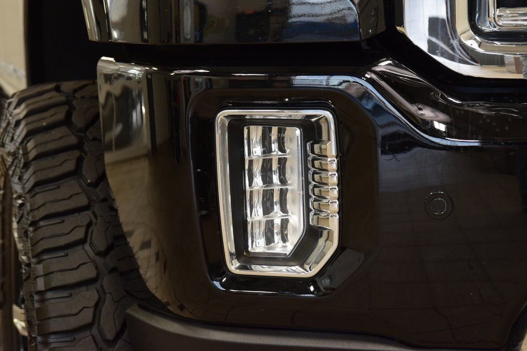 Used 2022 GMC Sierra 3500 Denali w/ Denali Ultimate Package image 12