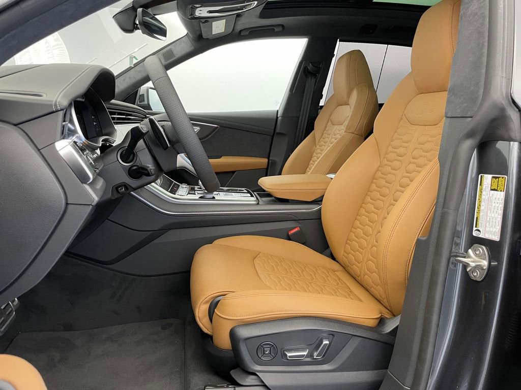 New 2025 Audi RS Q8 performance image 5