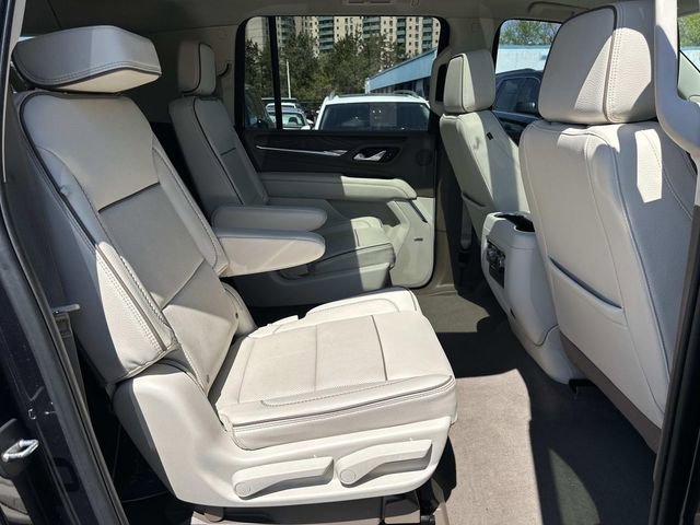 Used 2023 GMC Yukon XL Denali image 14