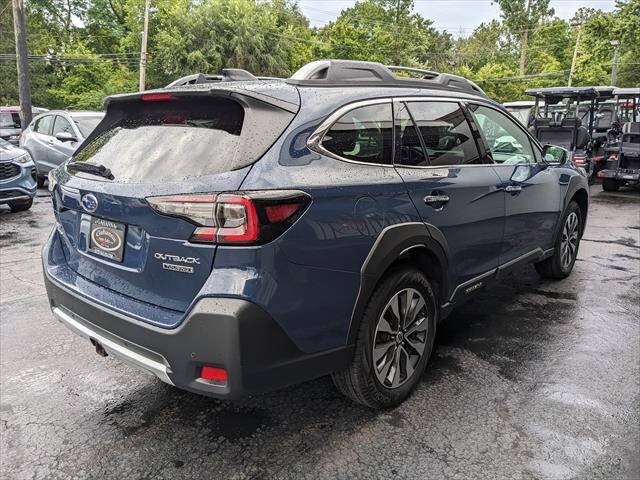 Used 2024 Subaru Outback Touring AWD/4WD image 5