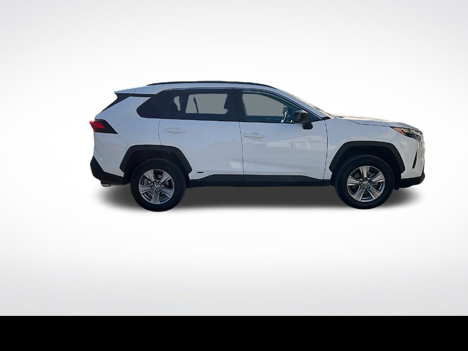 Used 2024 Toyota RAV4 LE AWD/4WD image 6