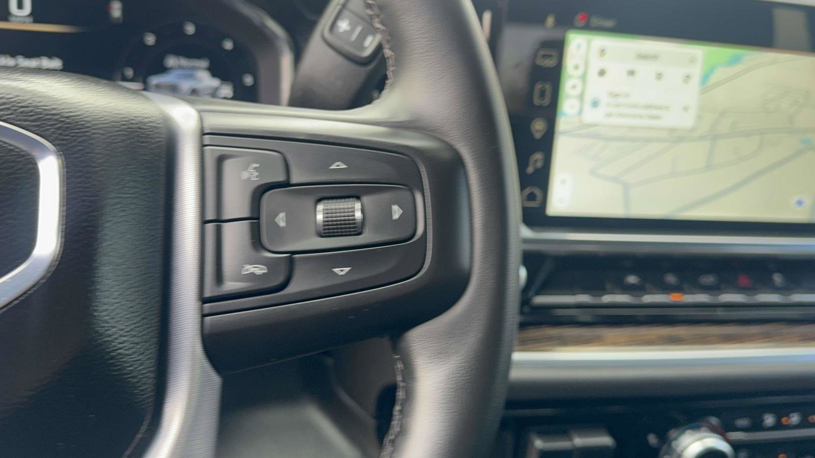 Used 2025 GMC Sierra 1500 Elevation image 17