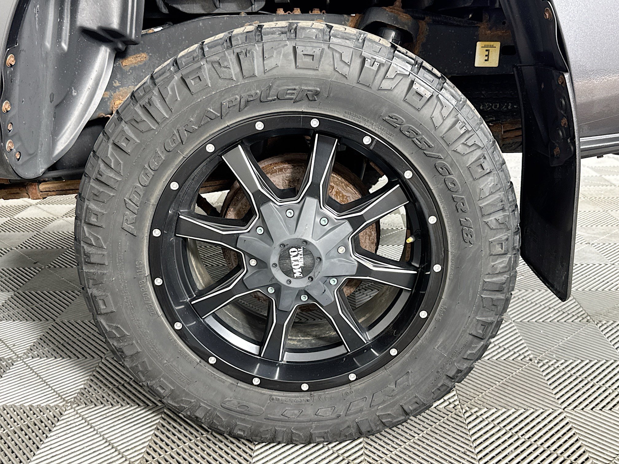 Used 2017 Toyota Tacoma SR AWD/4WD image 31