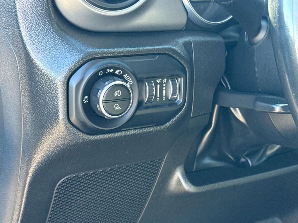 Used 2022 Jeep Gladiator Sport image 26