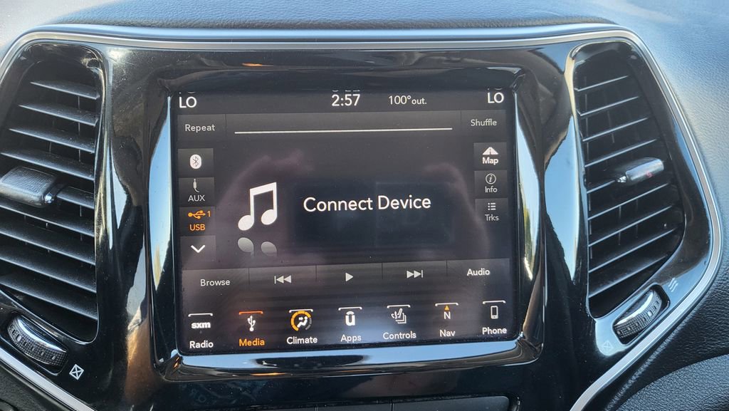 Used 2019 Jeep Cherokee Limited image 37