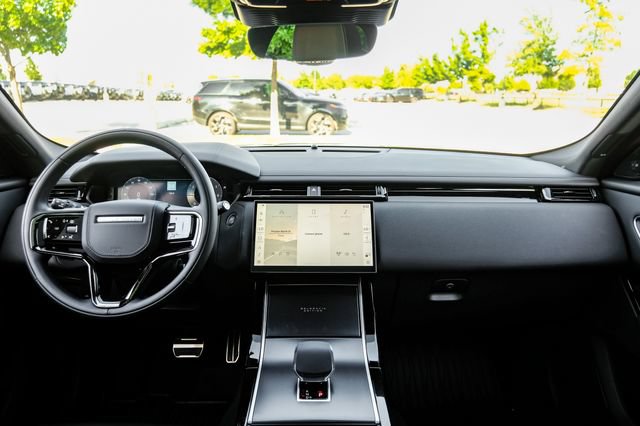 New 2026 Land Rover Range Rover Velar Belgravia AWD/4WD image 18
