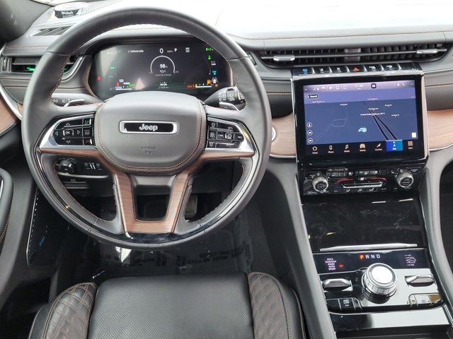 Used 2024 Jeep Grand Cherokee Summit w/ High Altitude Package image 9