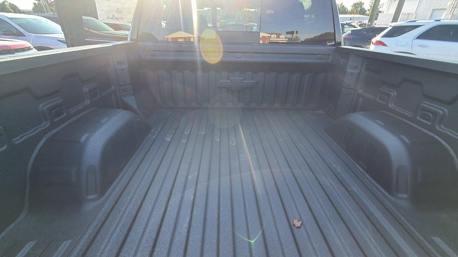 New 2026 Chevrolet Silverado 1500 High Country w/ High Country Premium Package AWD/4WD image 14