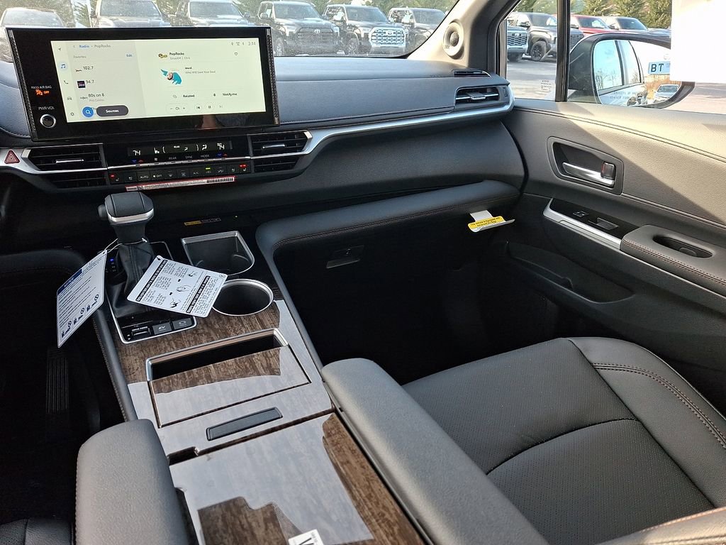 New 2026 Toyota Sienna Platinum AWD/4WD image 12