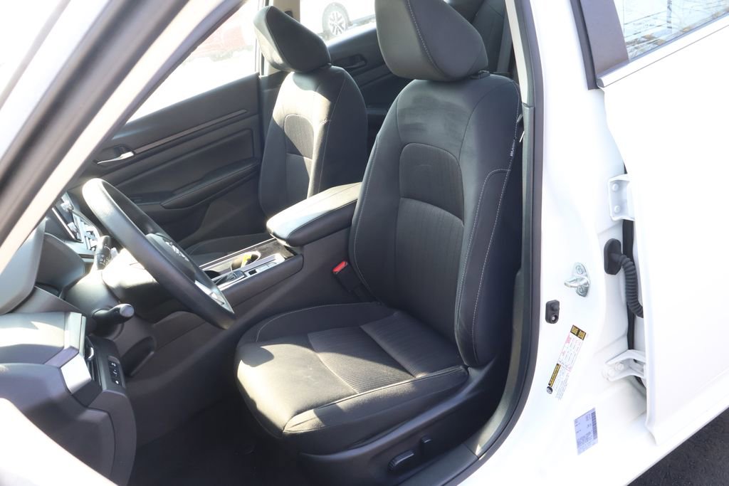 Used 2024 Nissan Altima 2.5 SV image 26