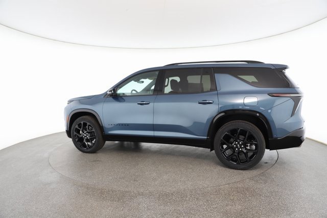 Used 2025 Chevrolet Traverse RS image 8