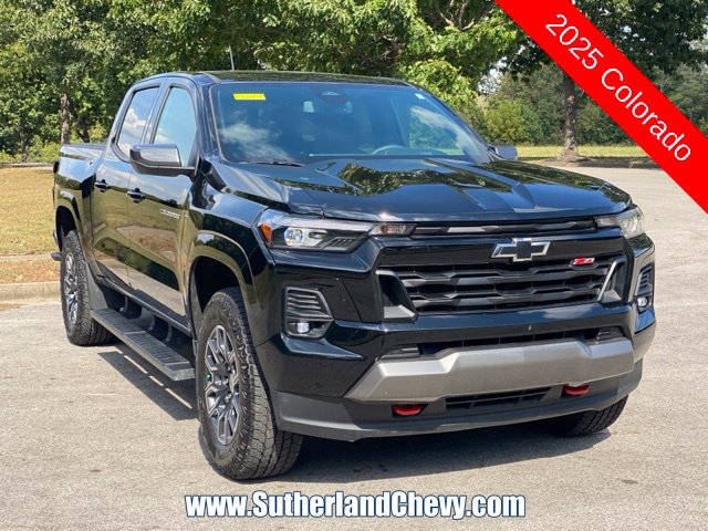 Used 2025 Chevrolet Colorado Z71 AWD/4WD image 1