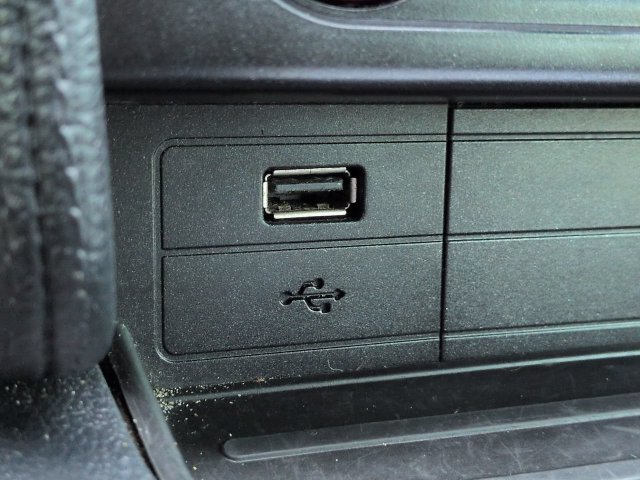 Used 2022 Ford Mustang Premium RWD image 20