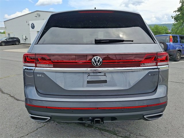 New 2025 Volkswagen Atlas SEL image 8