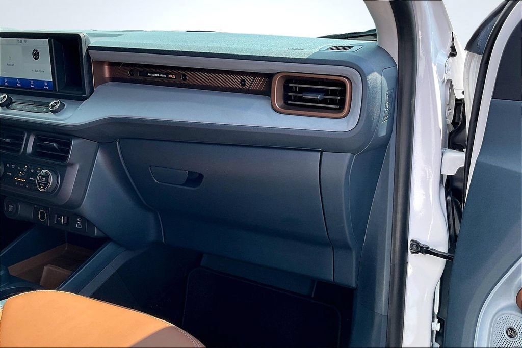 Used 2022 Ford Maverick Lariat w/ Lariat Luxury Package FWD image 28