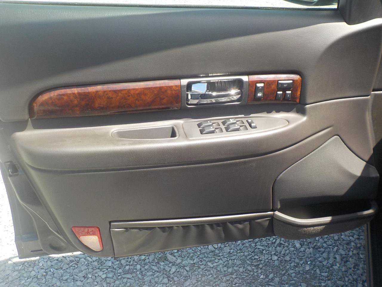 Used 2000 Lincoln LS RWD image 9