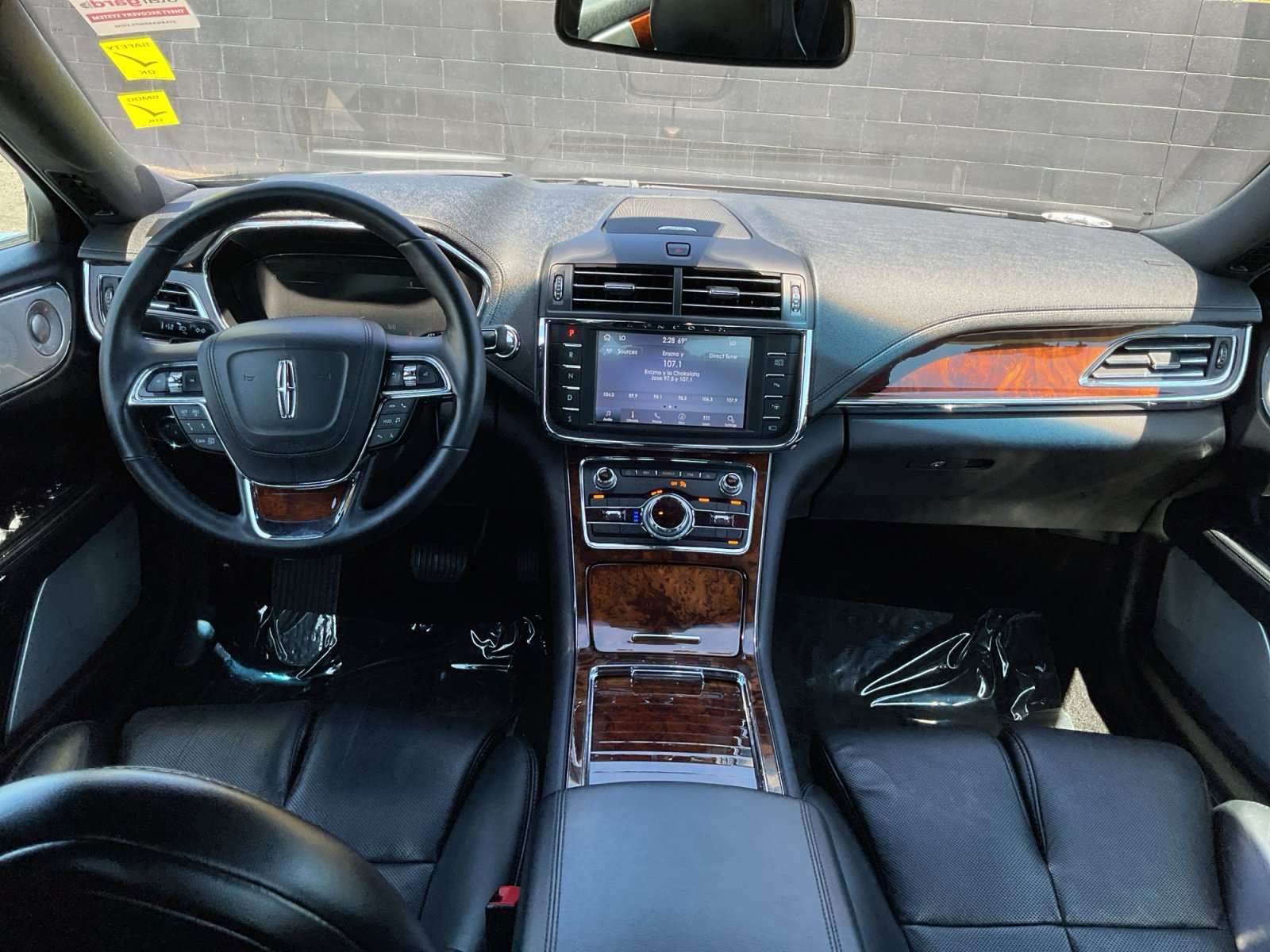 Used 2020 Lincoln Continental Reserve w/ Luxury Package FWD image 15
