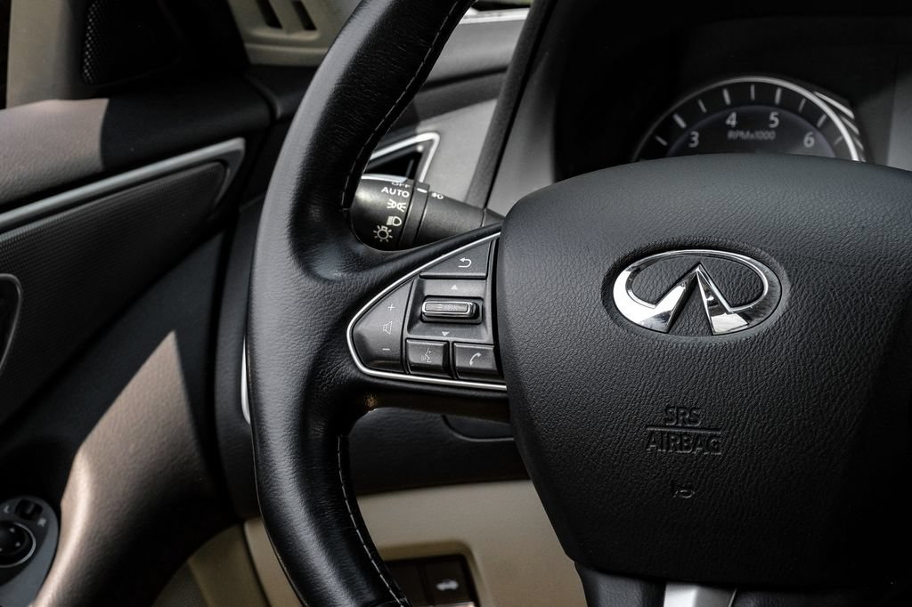 Used 2014 INFINITI Q50 Premium w/ Navigation Package RWD image 21