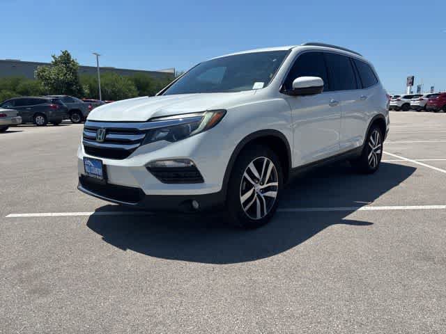 Used 2018 Honda Pilot Touring image 1