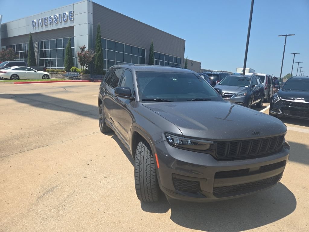 Used 2021 Jeep Grand Cherokee L Laredo AWD/4WD image 1