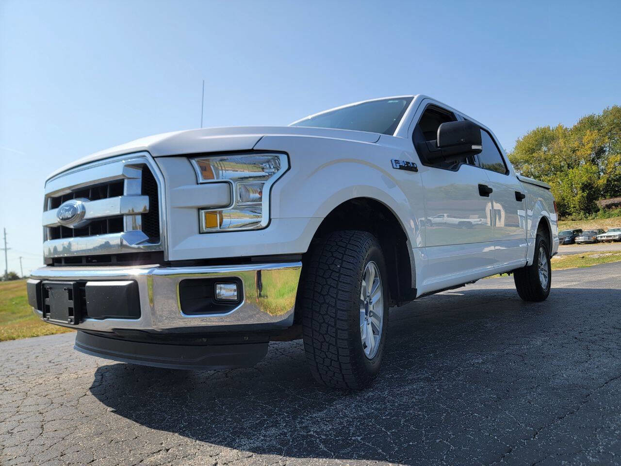 Used 2016 Ford F150 XLT w/ Equipment Group 301A Mid image 4