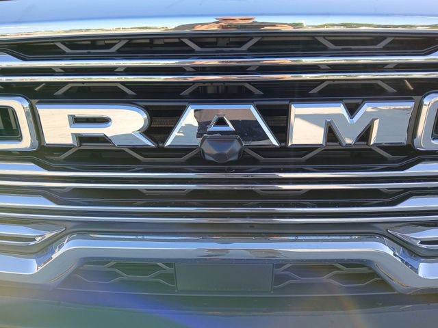 New 2025 RAM 2500 Laramie AWD/4WD image 33