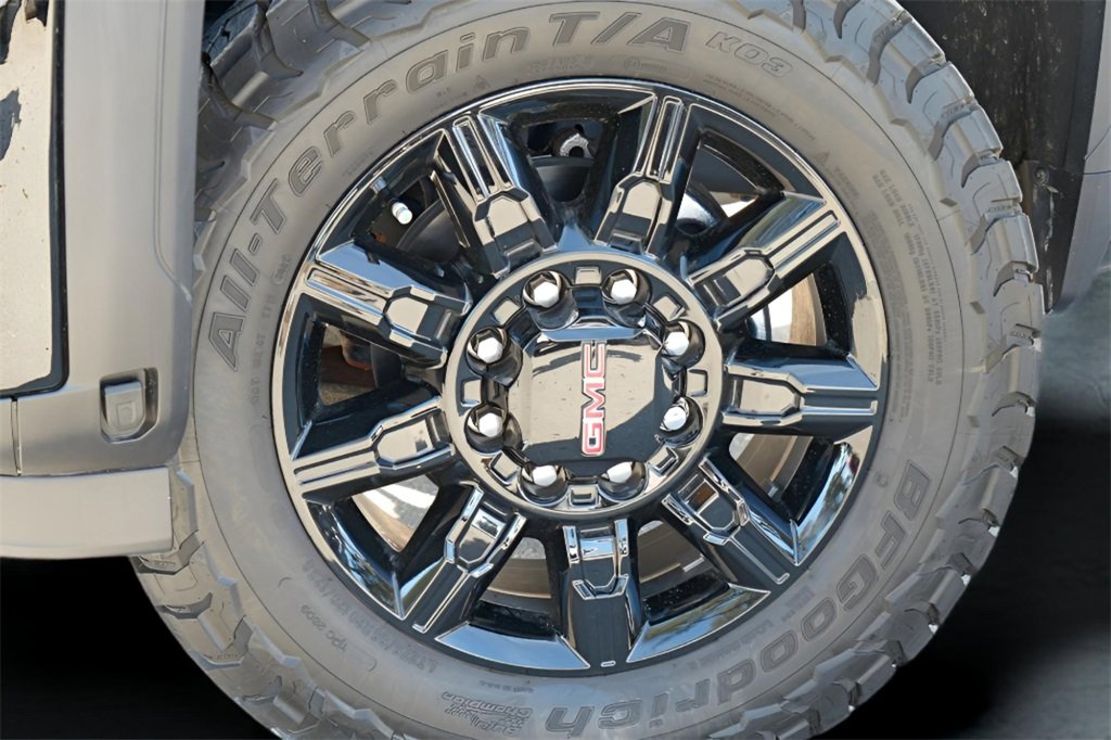 New 2026 GMC Sierra 2500 AT4 w/ AT4 Premium Plus Package image 2
