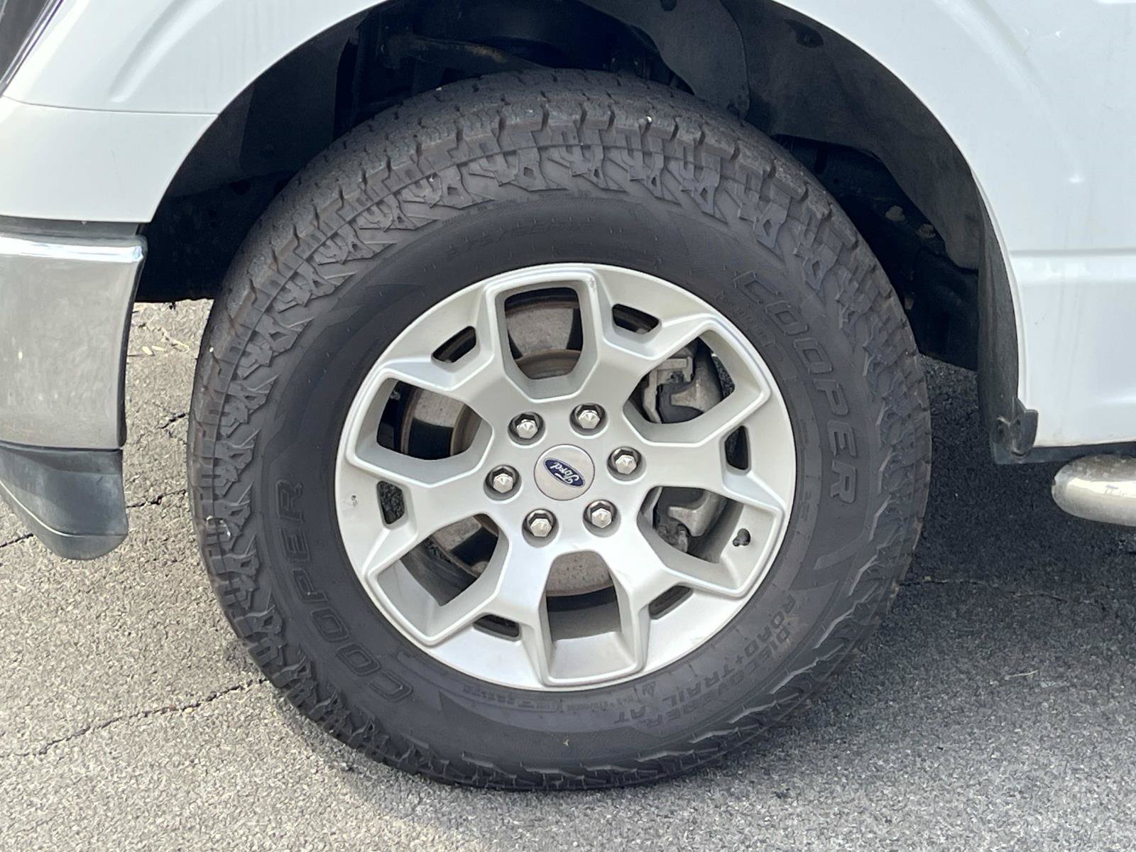 Used 2023 Ford F150 XLT AWD/4WD image 12