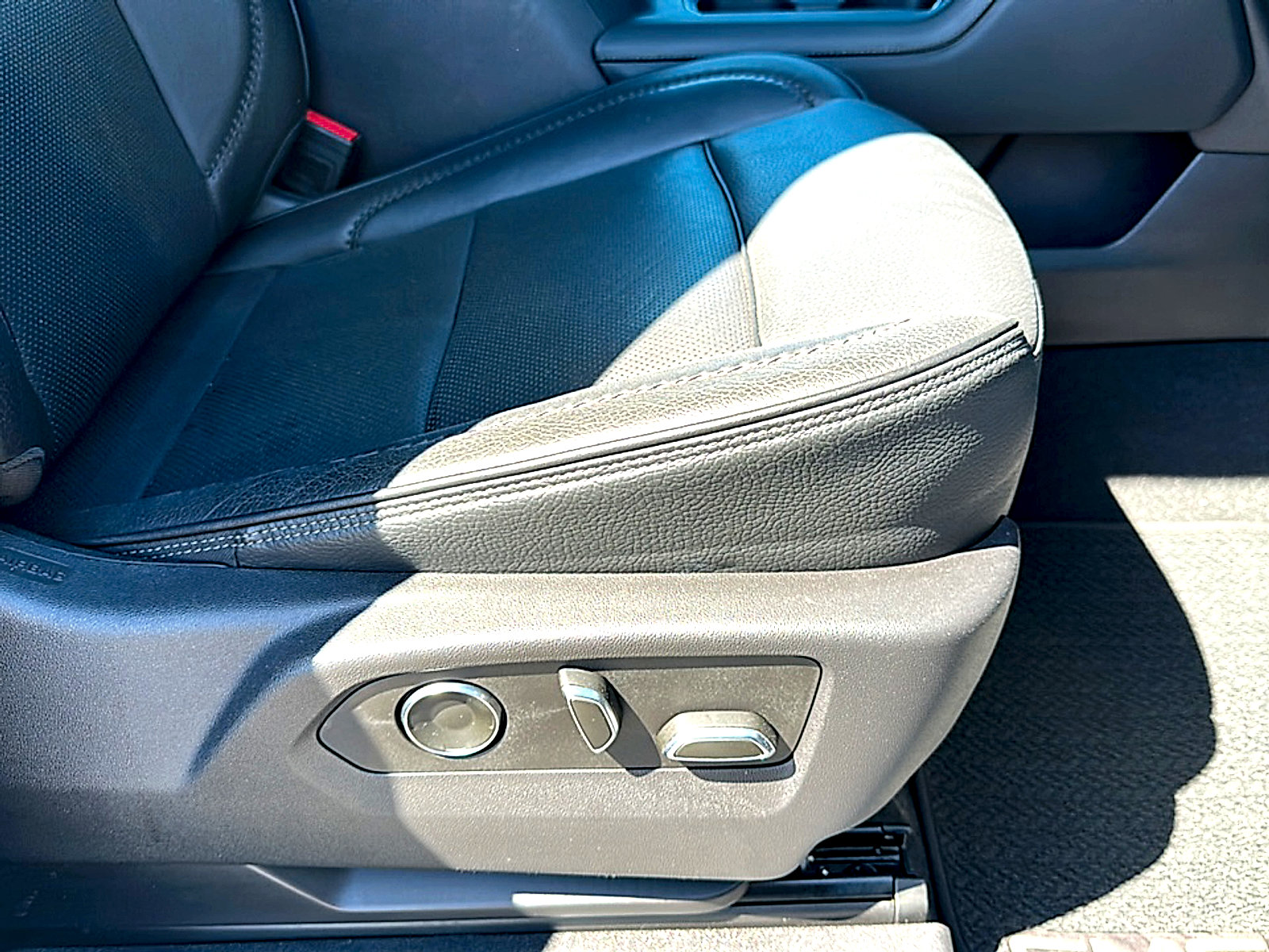 Used 2024 GMC Sierra 1500 Denali w/ Technology Package image 24