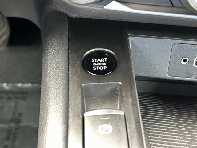 Used 2025 Nissan Kicks S AWD/4WD image 35