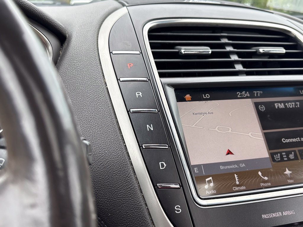 Used 2018 Lincoln MKX Reserve w/ Driver Assistance Package AWD/4WD image 28