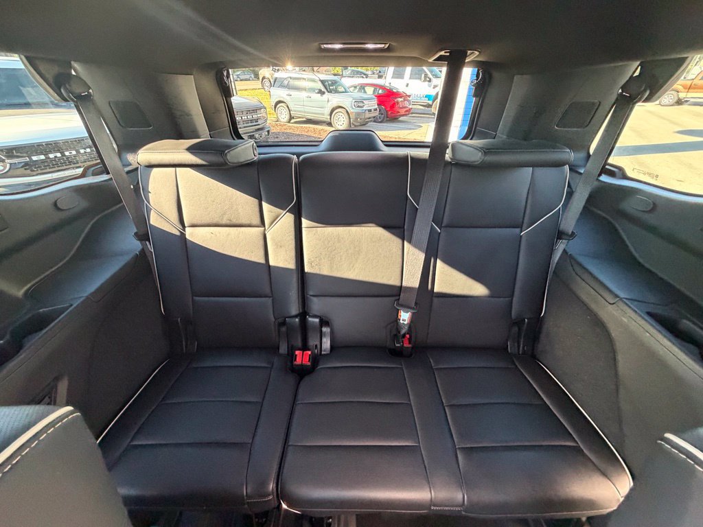 Used 2023 Cadillac Escalade Sport AWD/4WD image 17