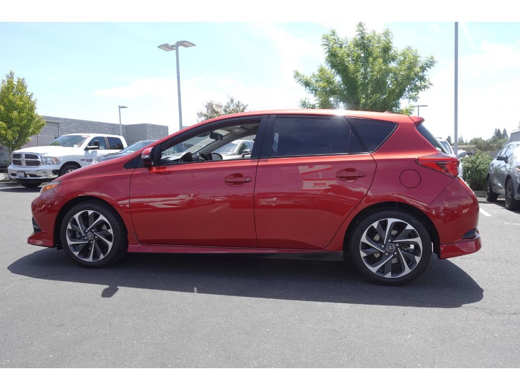 Certified 2018 Toyota Corolla iM w/ All-Weather Mat Package FWD image 7
