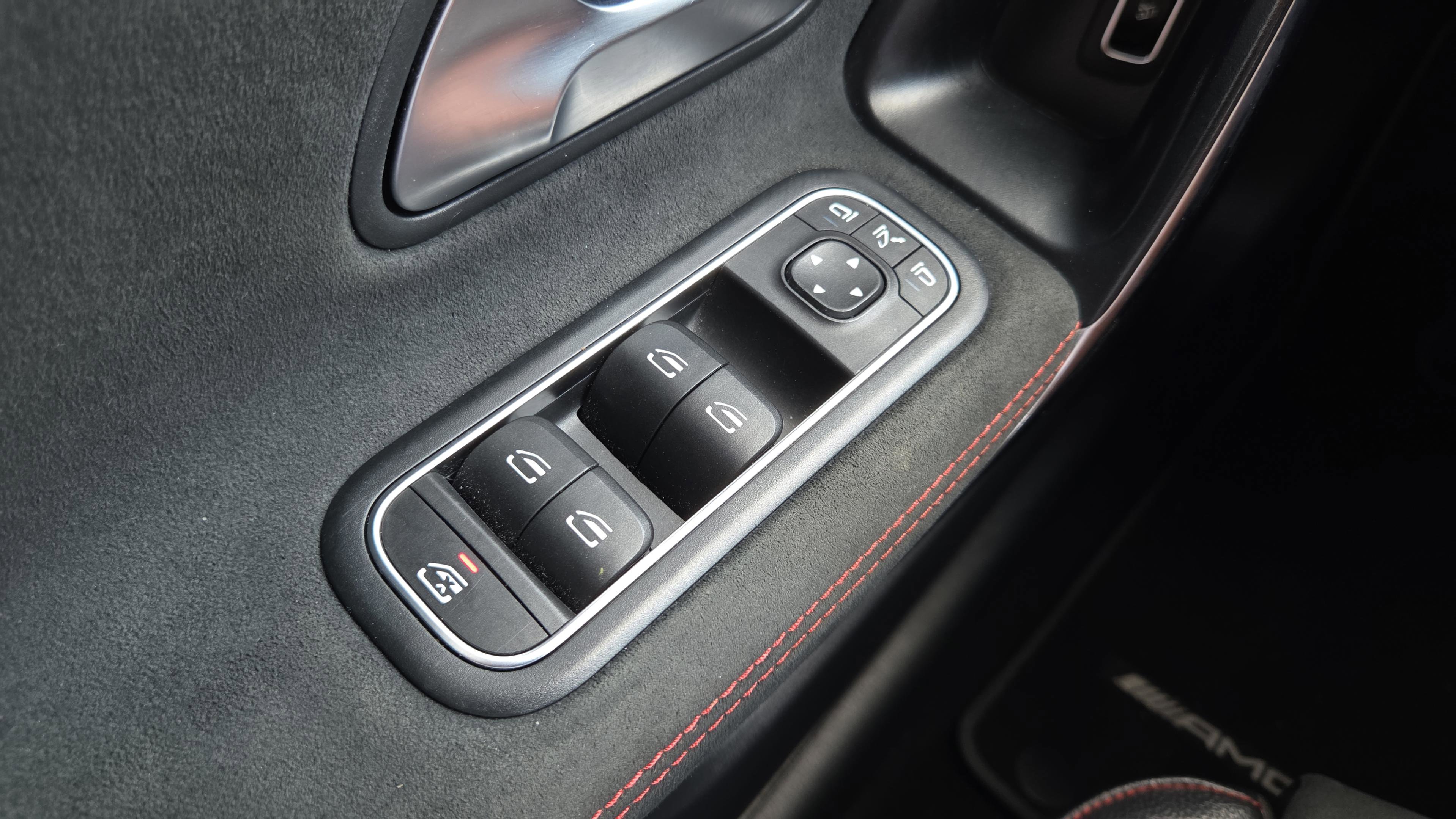 Used 2023 Mercedes-Benz CLA 250 image 30