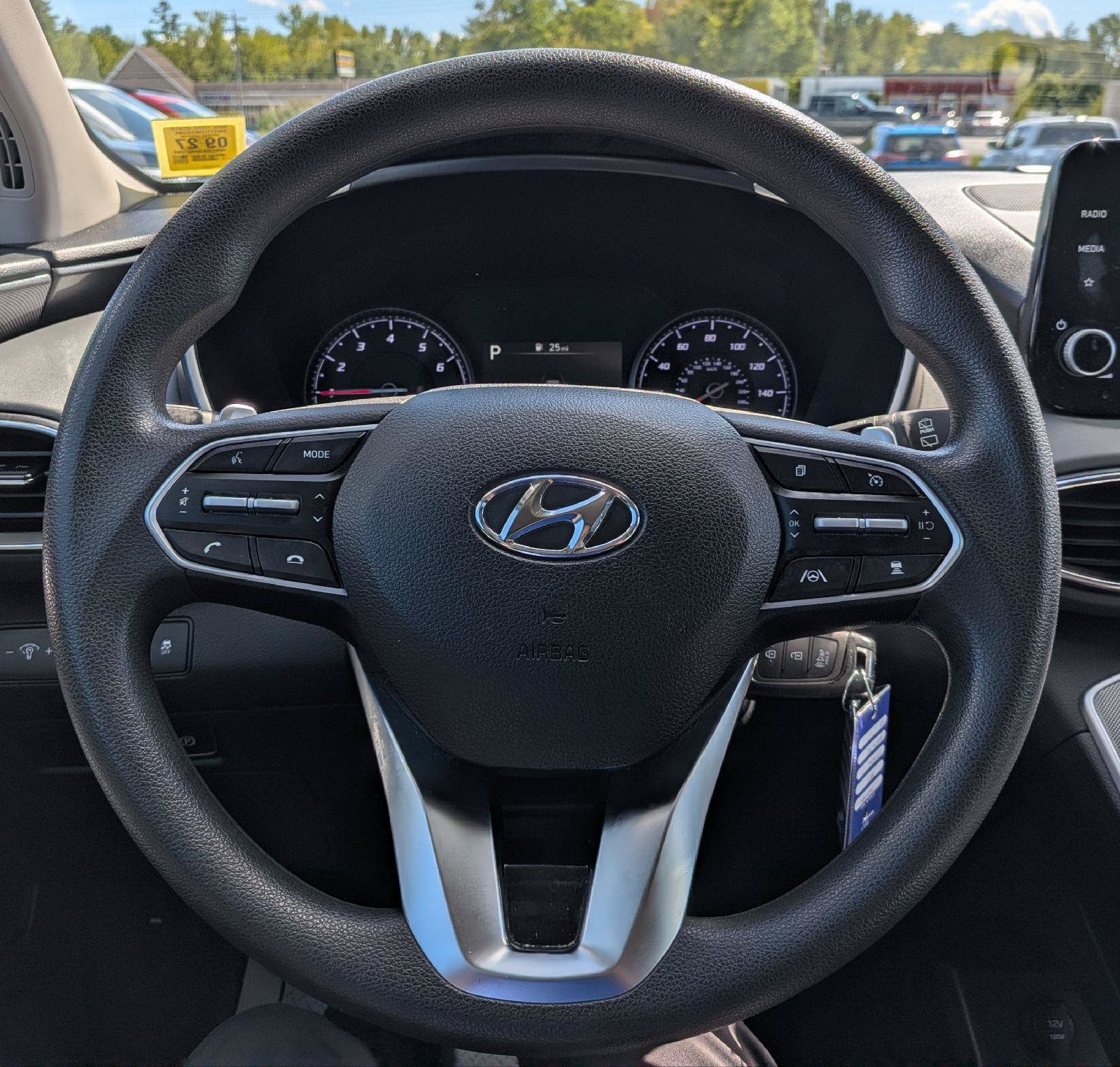 Used 2023 Hyundai Santa Fe SE AWD/4WD image 15