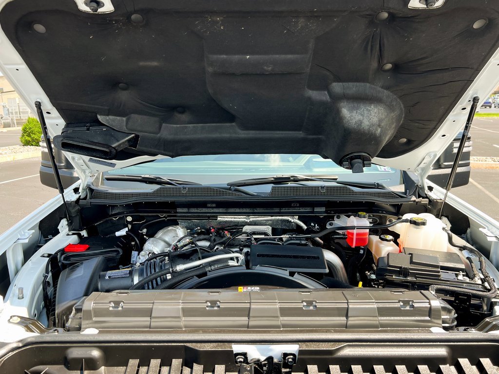 Used 2024 Chevrolet Silverado 2500 ZR2 w/ Technology Package image 17