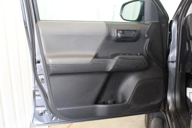 Used 2021 Toyota Tacoma SR w/ SR Convenience Package RWD image 9