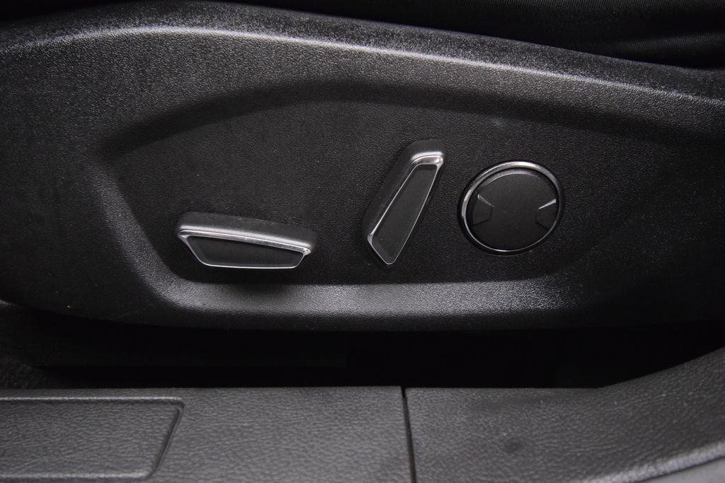 Used 2014 Ford Fusion SE FWD image 21