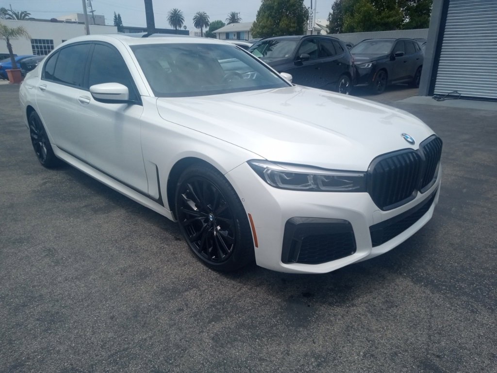 Used 2022 BMW 740i w/ M Sport Package