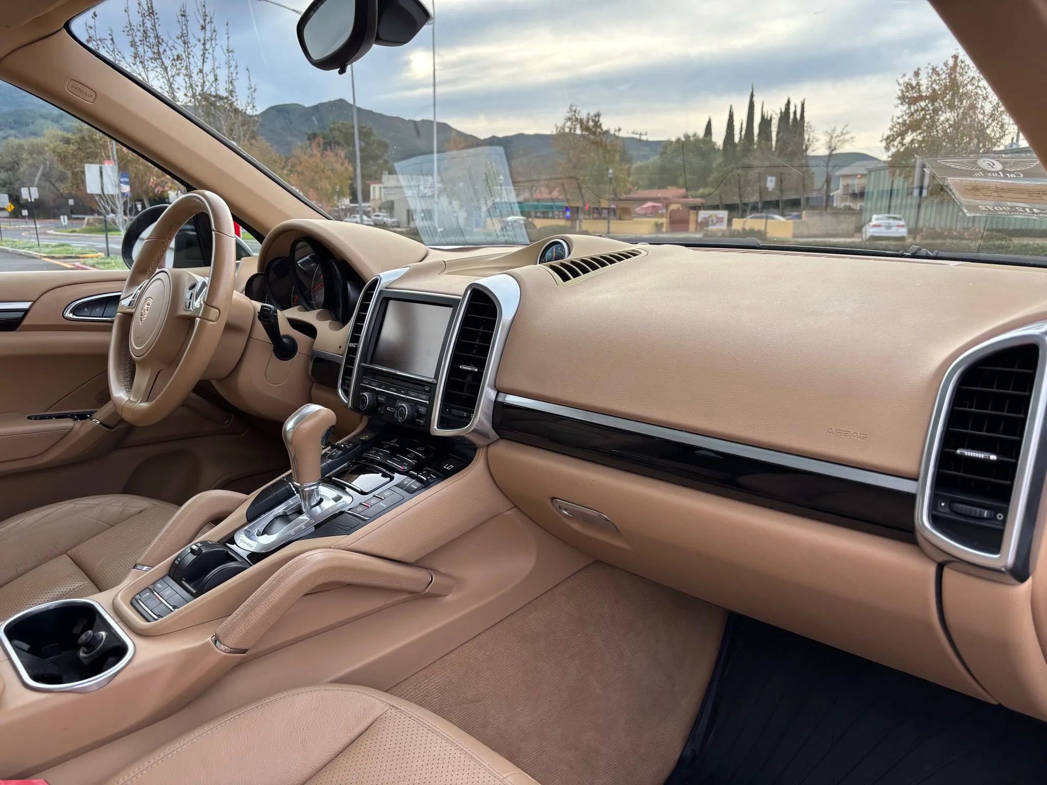 Used 2014 Porsche Cayenne S image 13